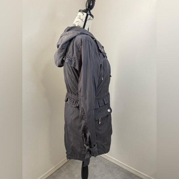 Betsy Johnson women’s hooded coat. Size M - Picture 4 of 15